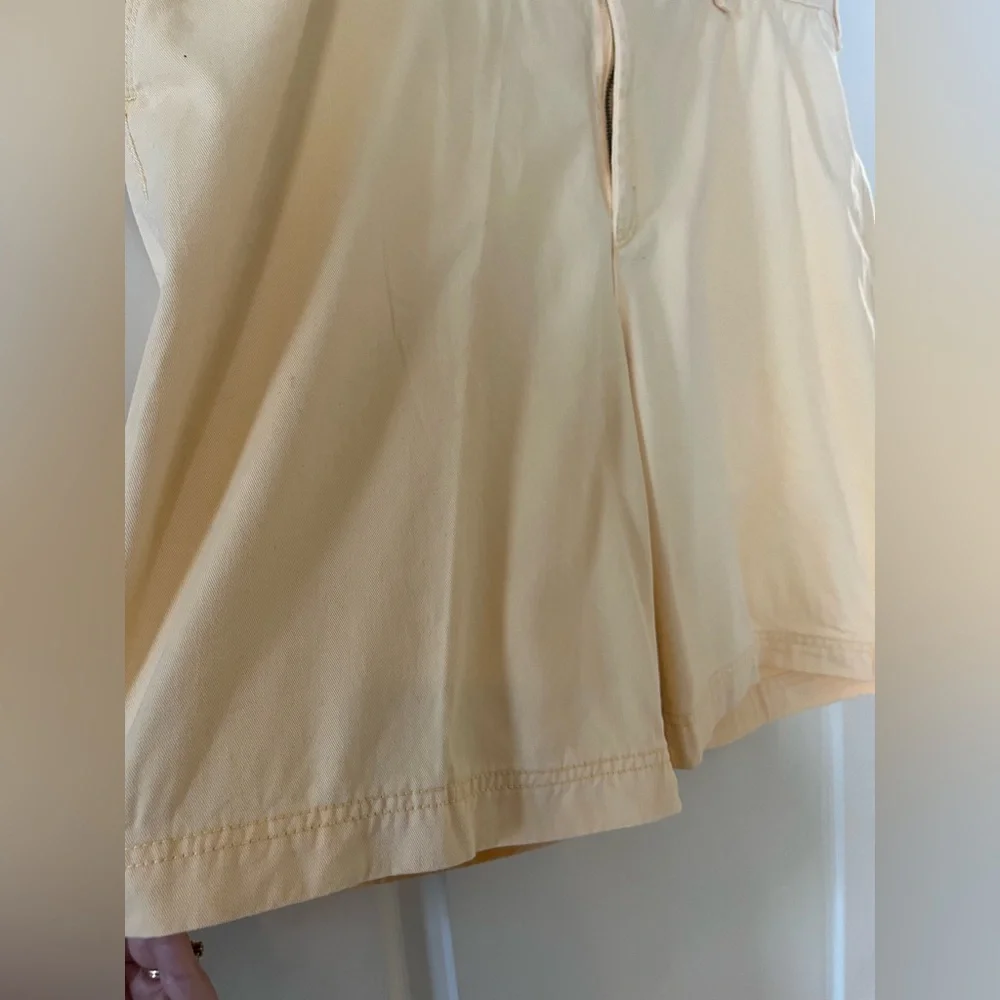 IZOD Saltwater Chinos Light Yellow Flat Front Dress Shorts Men’s Size 40W - Picture 7 of 15